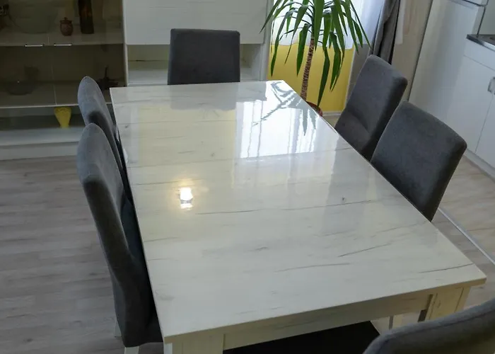 Sd Prenociste شقة *